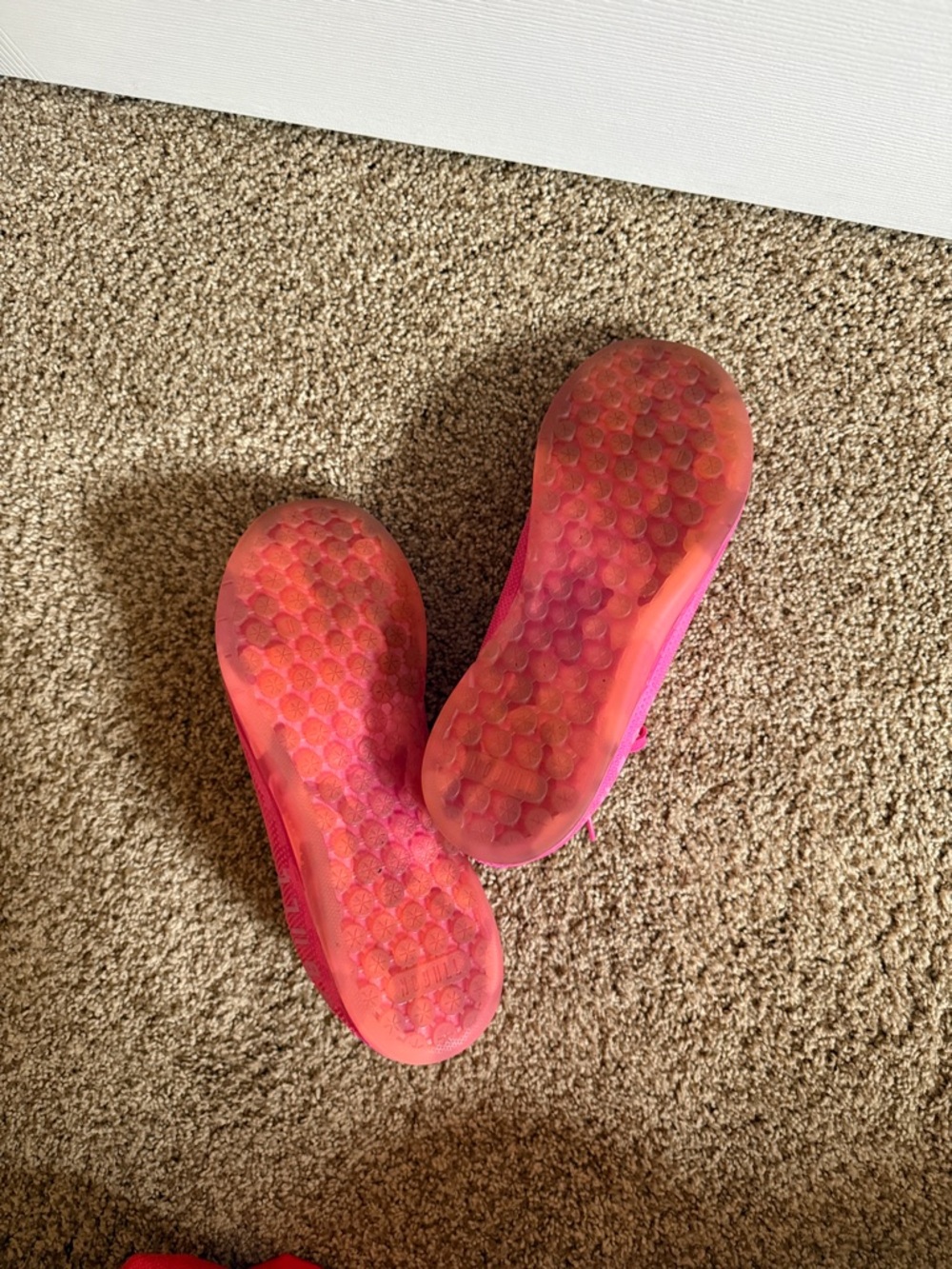 👟NoBull: Neon Pink Camo Trainers - Picture 5 of 7